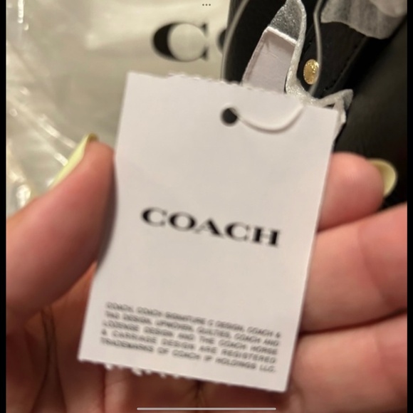 NWT Coach Small Town Bucket Bag Black/Oxblood Gold Hardware Still in Packaging - Picture 4 of 15